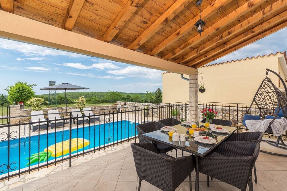 Photo of Patio Balcony in Kanfanar