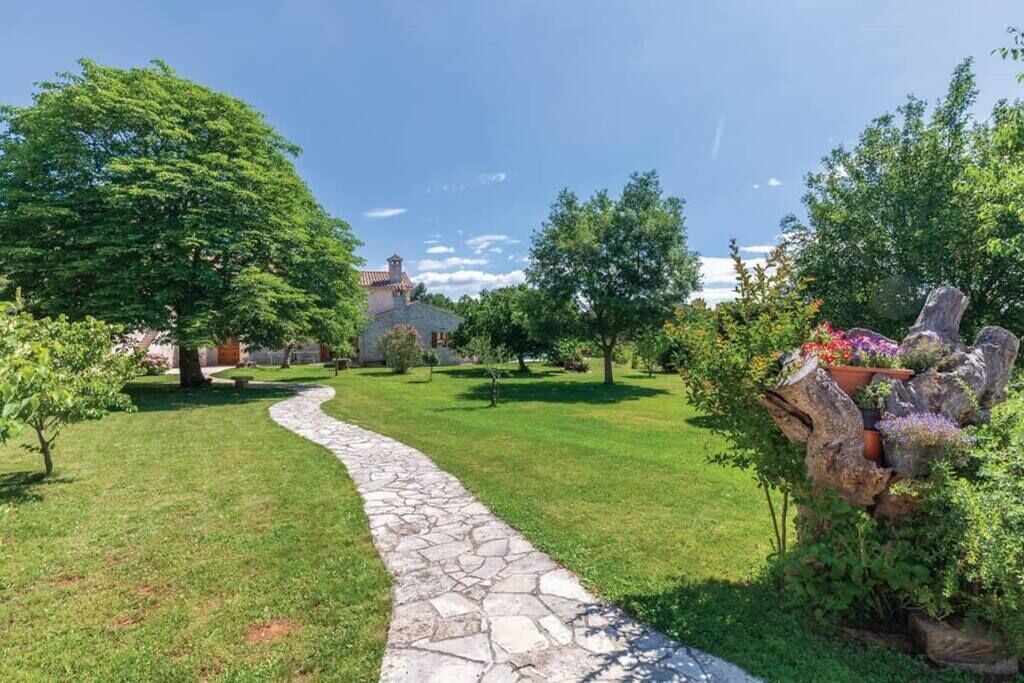 Photo of Outdoor in Krculi