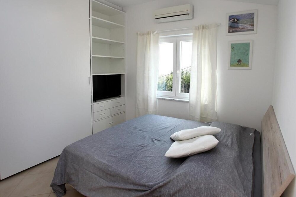 Photo of Bedroom in Lucija