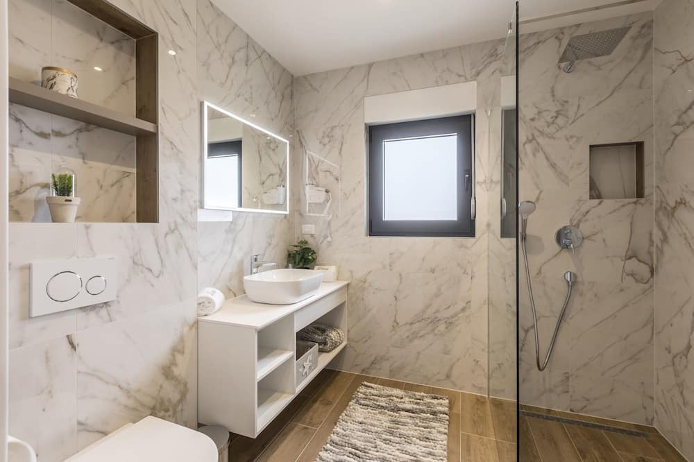 Photo of Bathroom in Marina