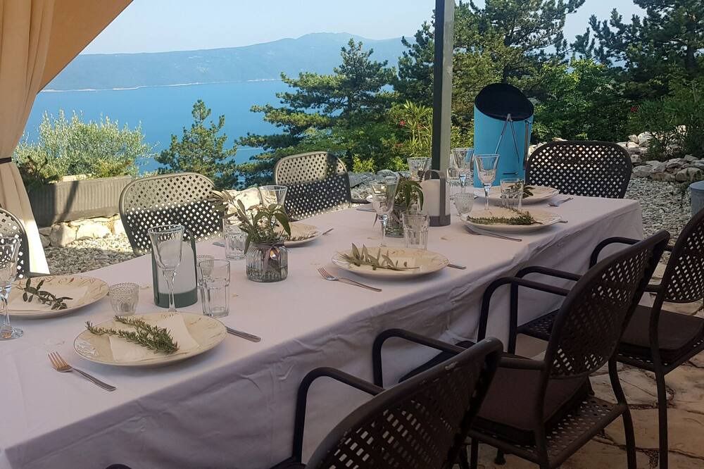 Photo of Patio Balcony in Sveta Jelena
