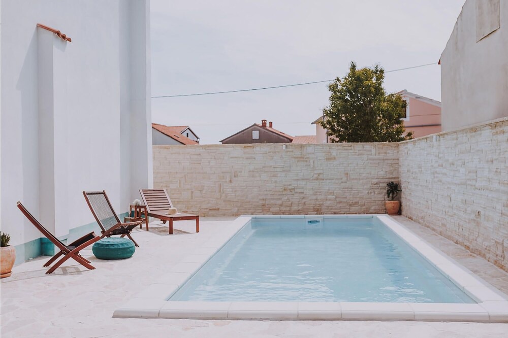 Photo of Outdoor in Preko