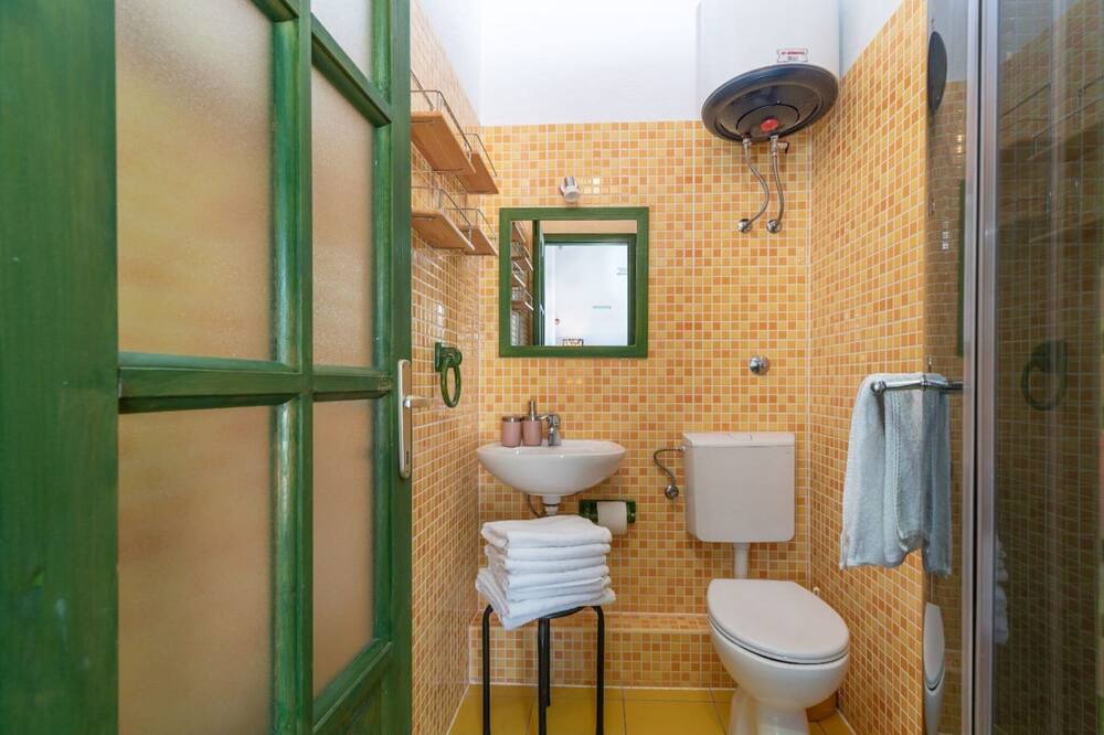 Photo of Bathroom in Slatine