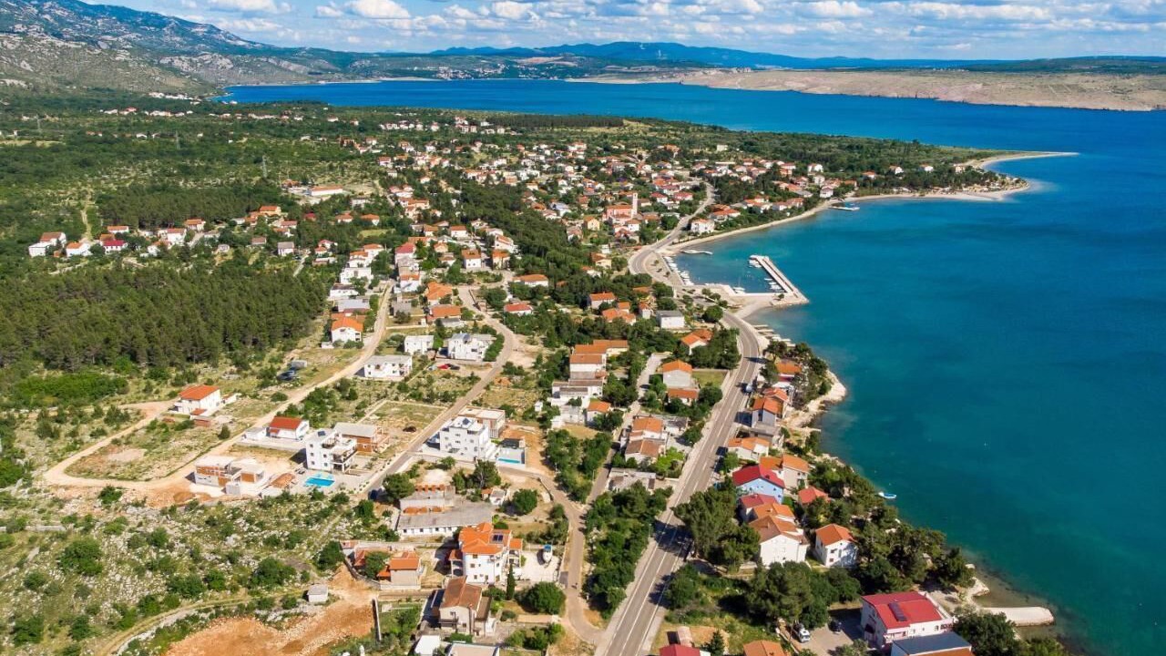 Photo of Outdoor in Seline