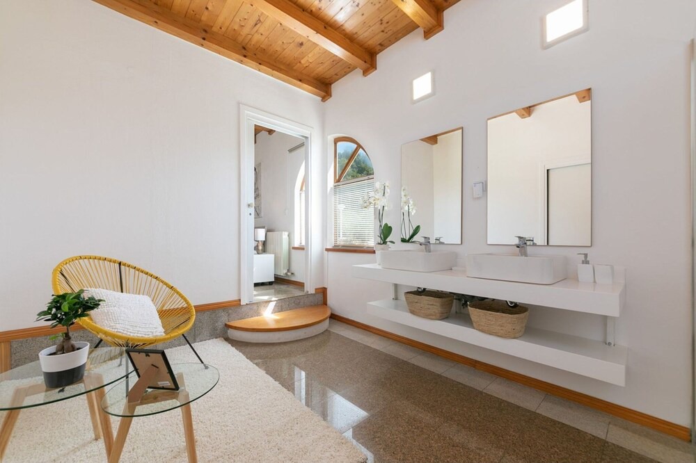 Photo of Bathroom in Trviz