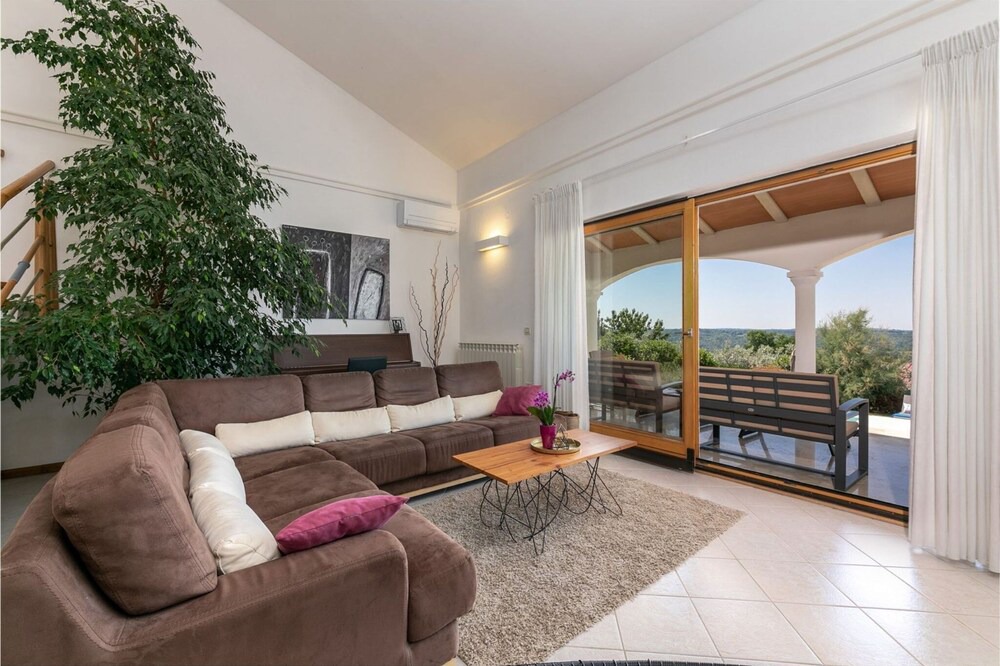 Photo of Livingroom in Trviz