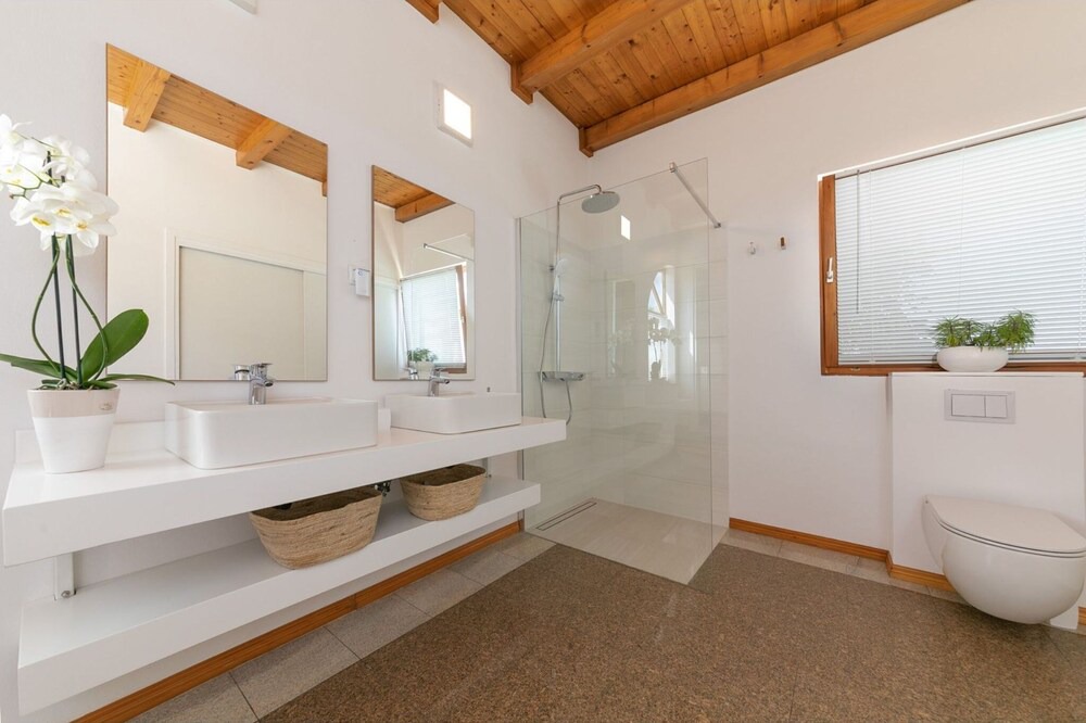 Photo of Bathroom in Trviz