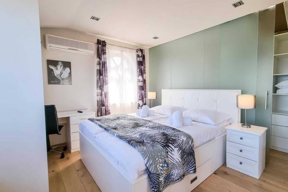 Photo of Bedroom in Ika