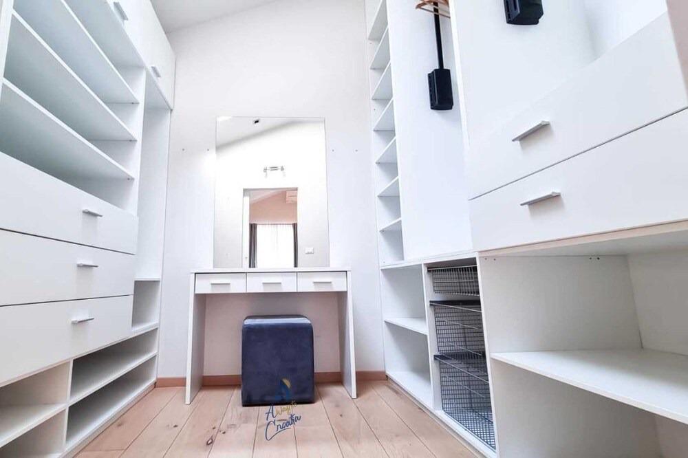 Photo of Bedroom in Ika