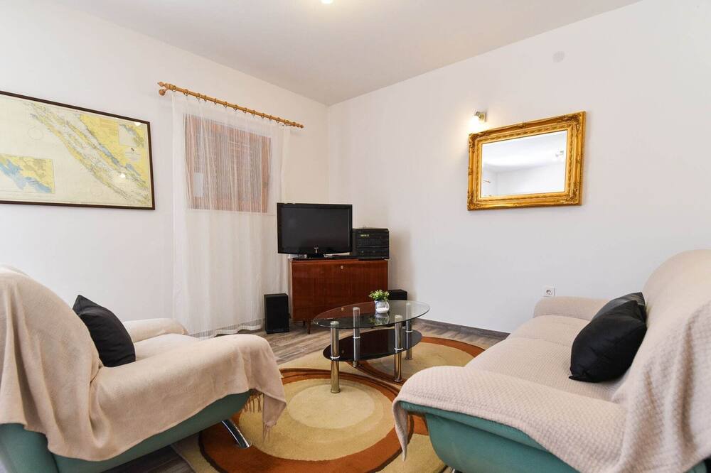 Photo of Livingroom in Veli Iz