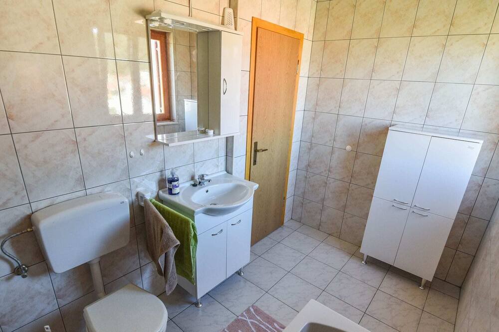 Photo of Bathroom in Veli Iz