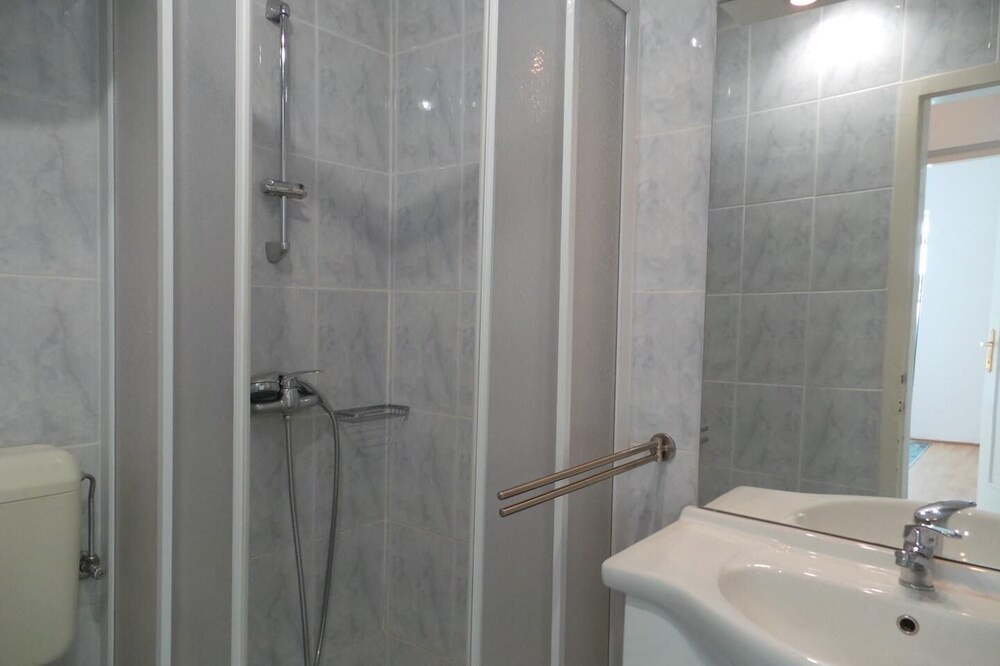 Photo of Bathroom in Ika