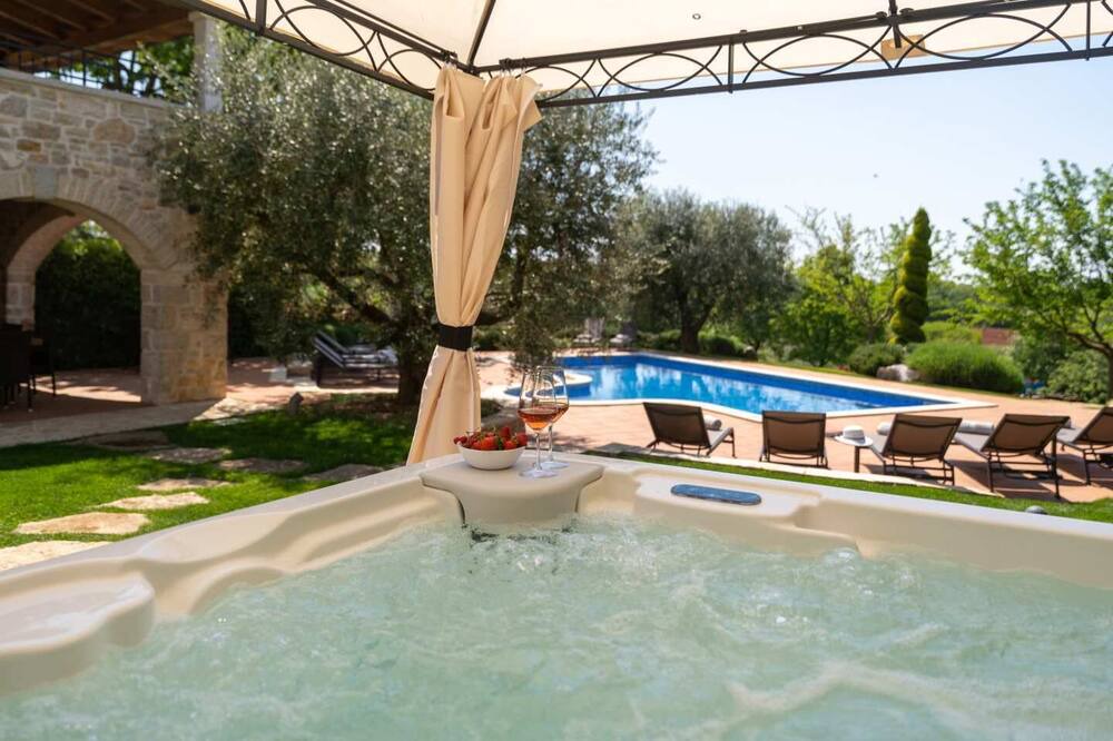 Photo of Outdoor in Lasici