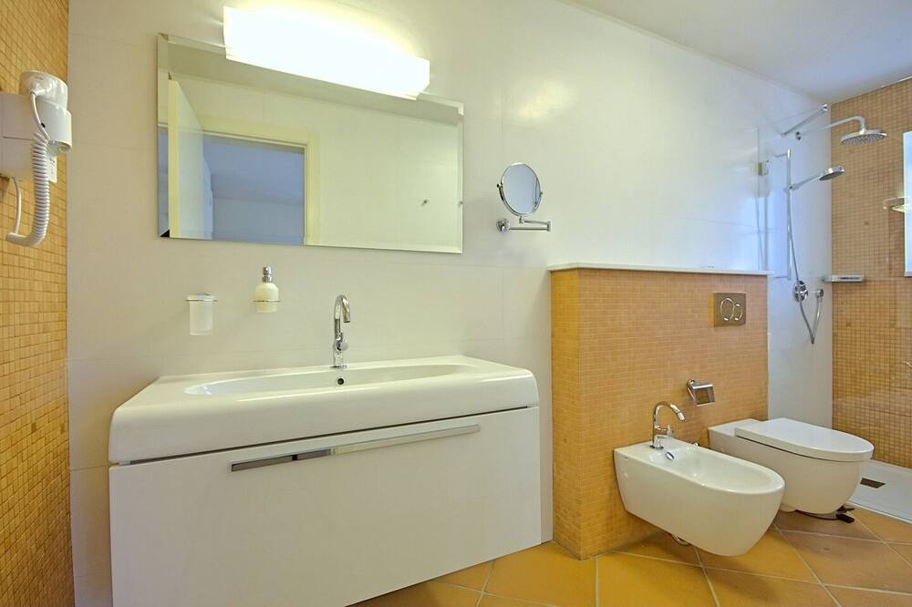 Photo of Bathroom in Lasici