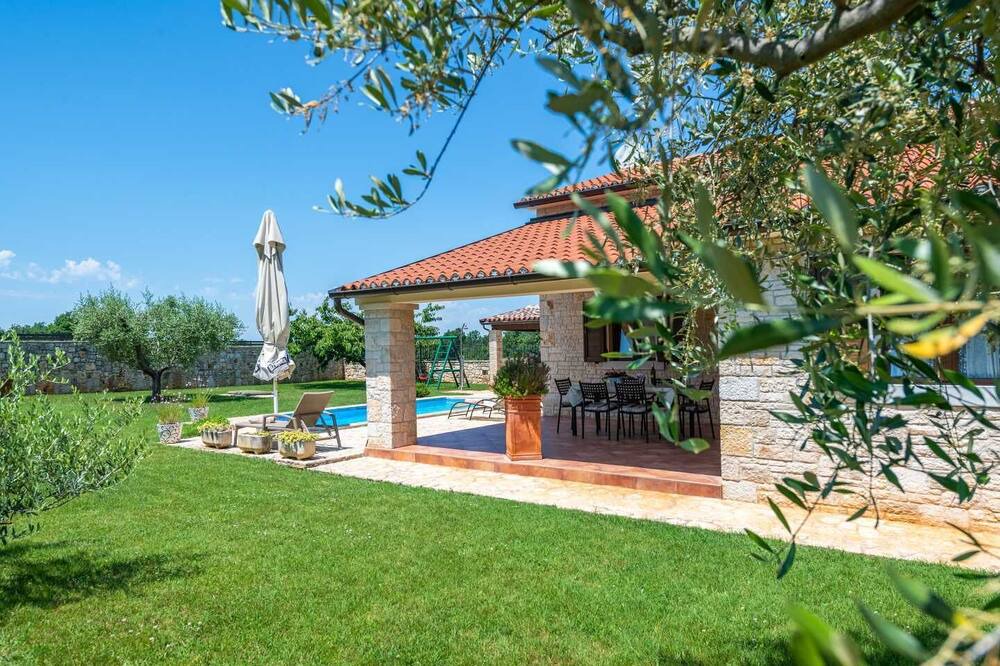 Photo of Outdoor in Farini