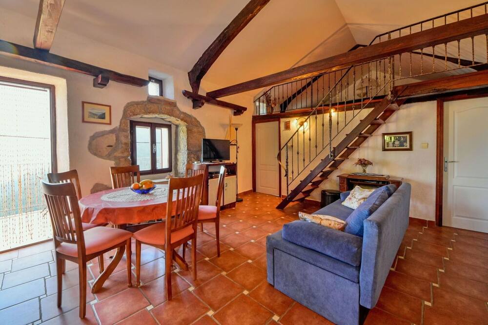 Photo of Bedroom in Sucici