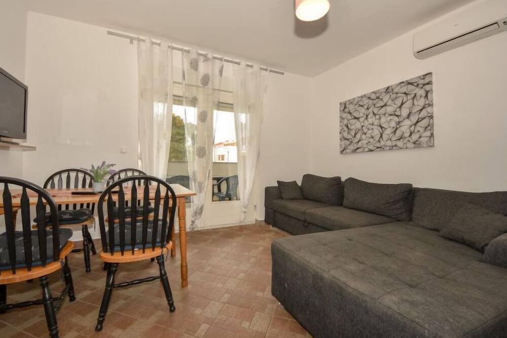 Photo of Livingroom in Ugljan