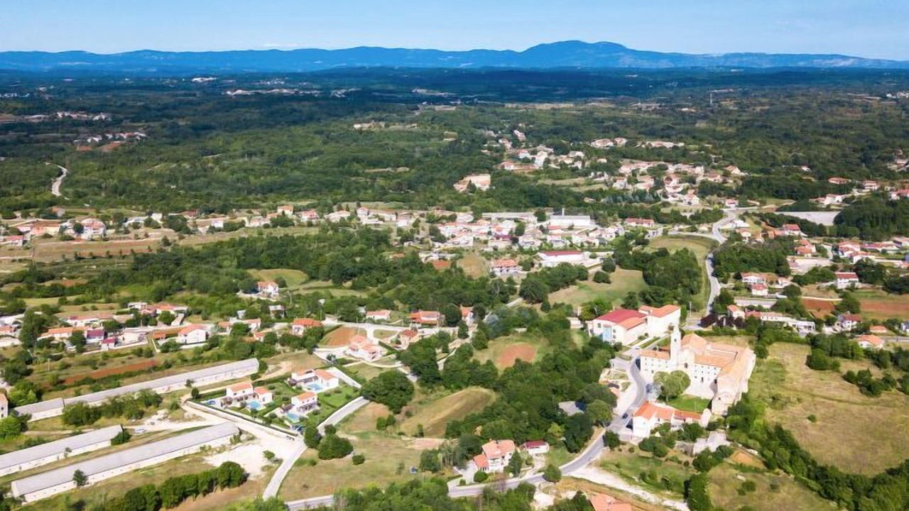 Photo of Outdoor in Gracisce
