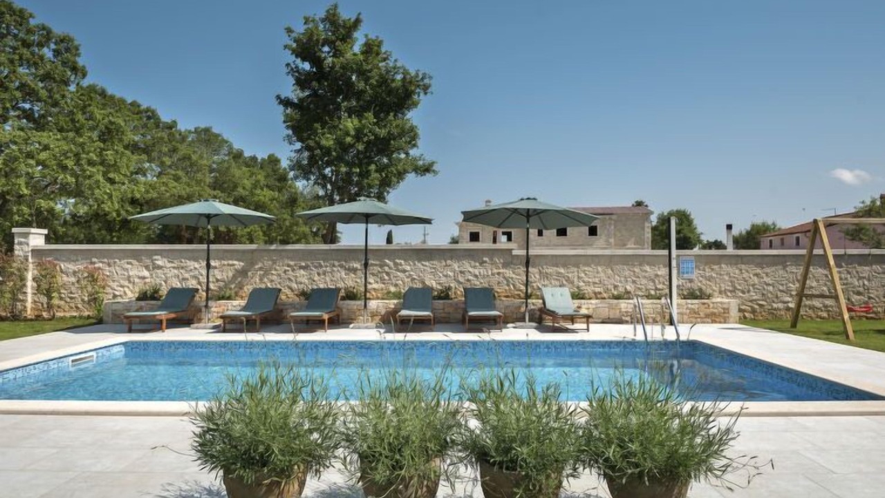 Photo of Outdoor in Modrusani