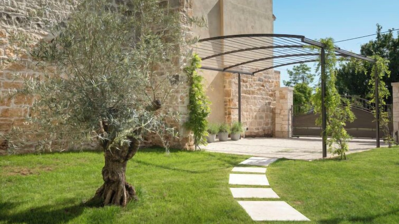 Photo of Outdoor in Modrusani