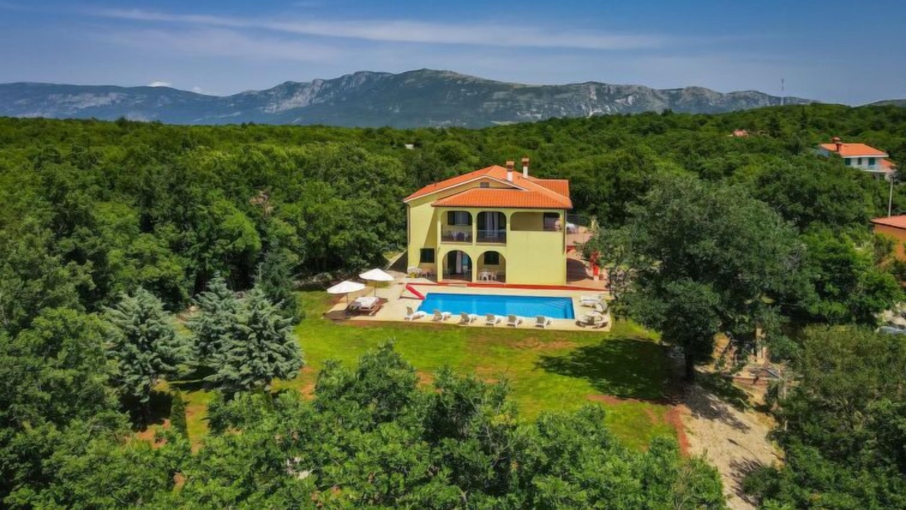 Photo of Outdoor in Strmac