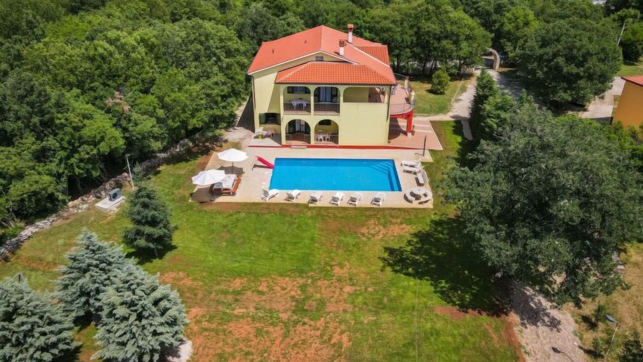 Photo of Outdoor in Strmac