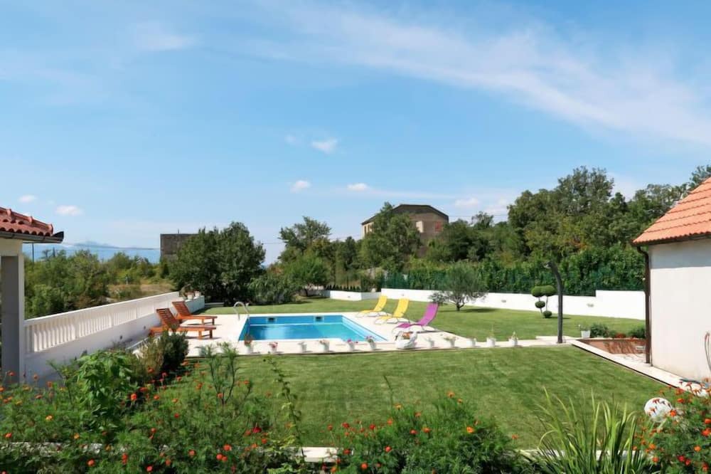Photo of Outdoor in Nova Sela