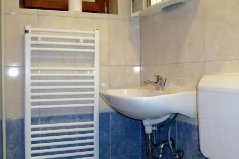 Photo of Bathroom in Laginji