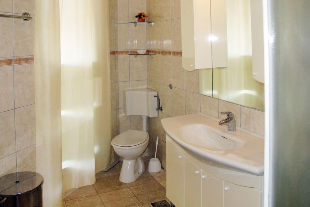 Photo of Bathroom in Valbandon