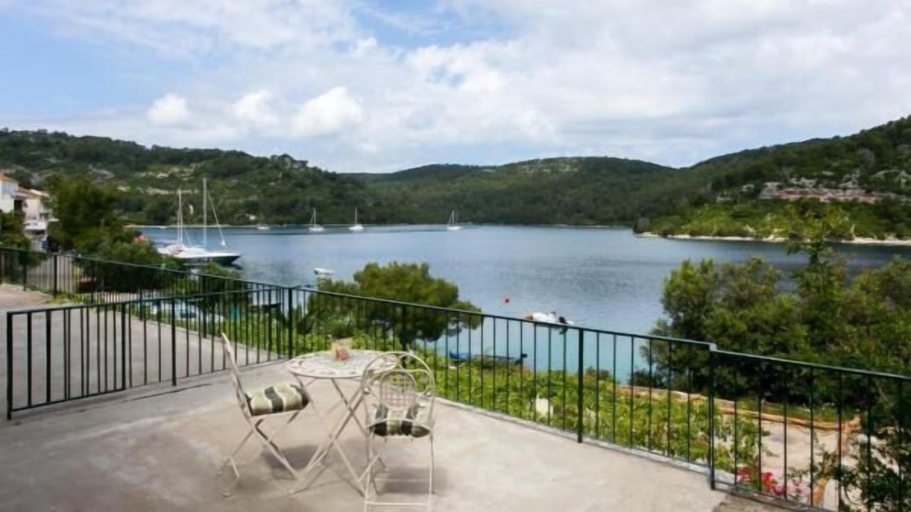 Photo of Outdoor in Polace