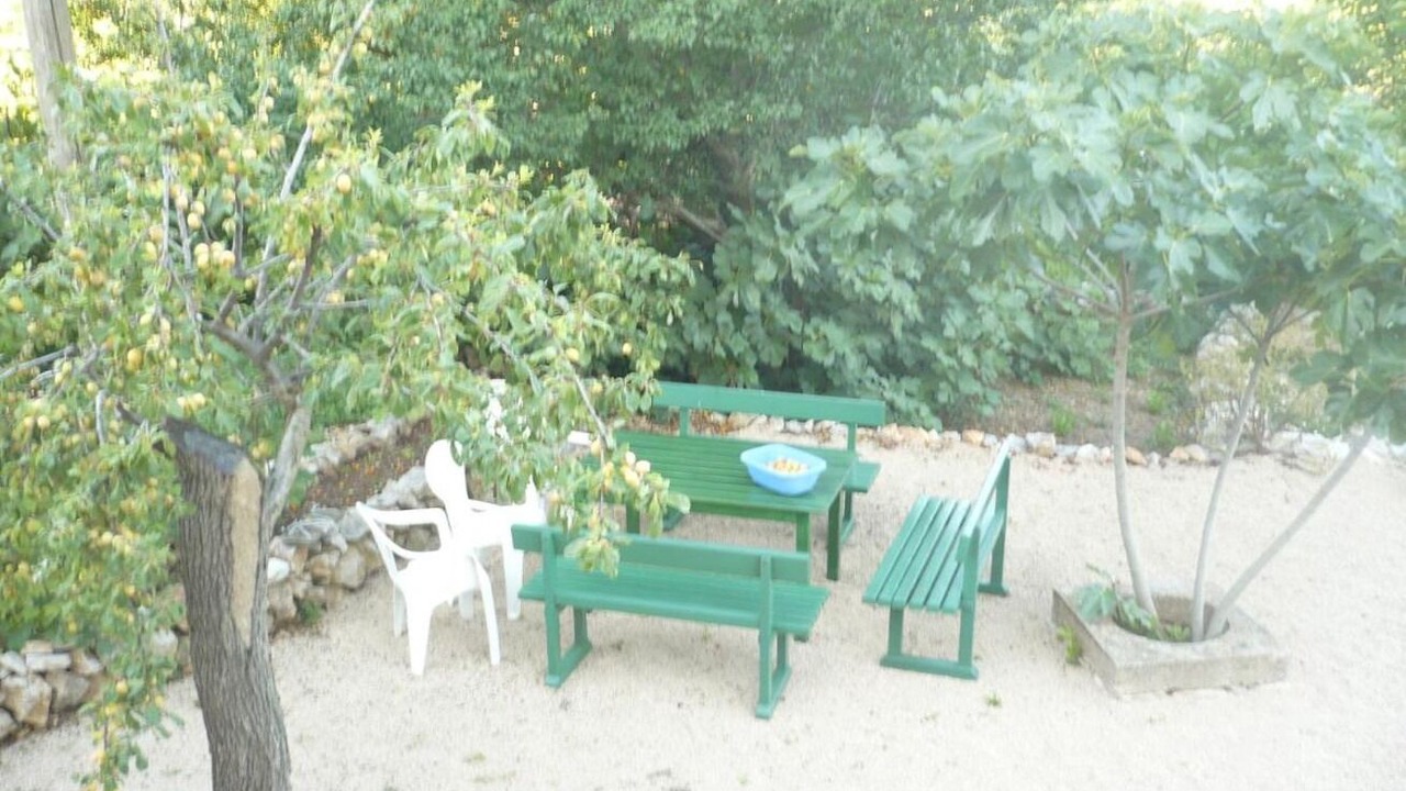 Photo of Outdoor in Cres