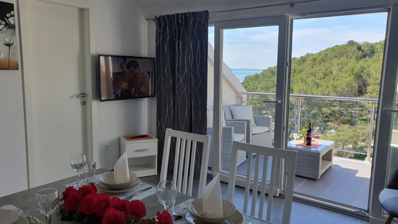 Photo of Others in Cove Osibova (Milna)