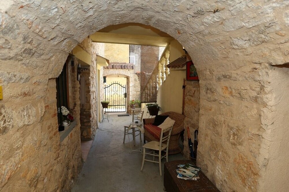 Photo of Outdoor in Sutomiscica