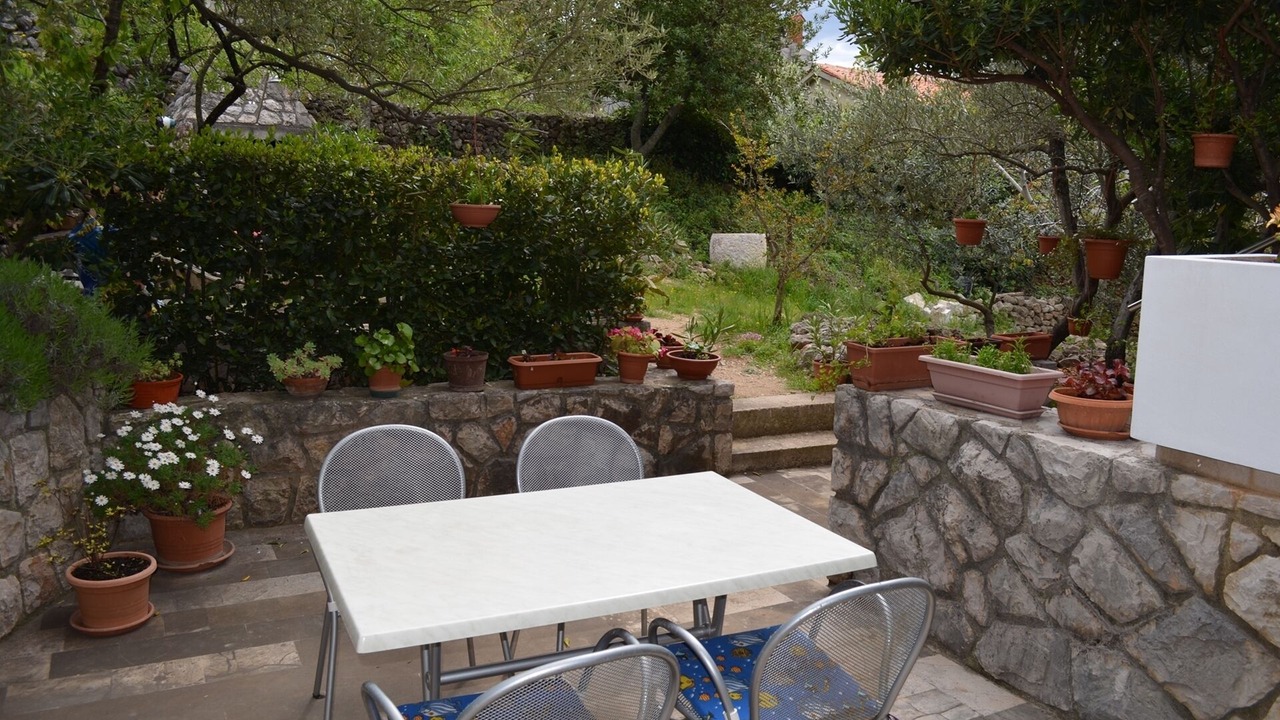 Photo of Outdoor in Cres