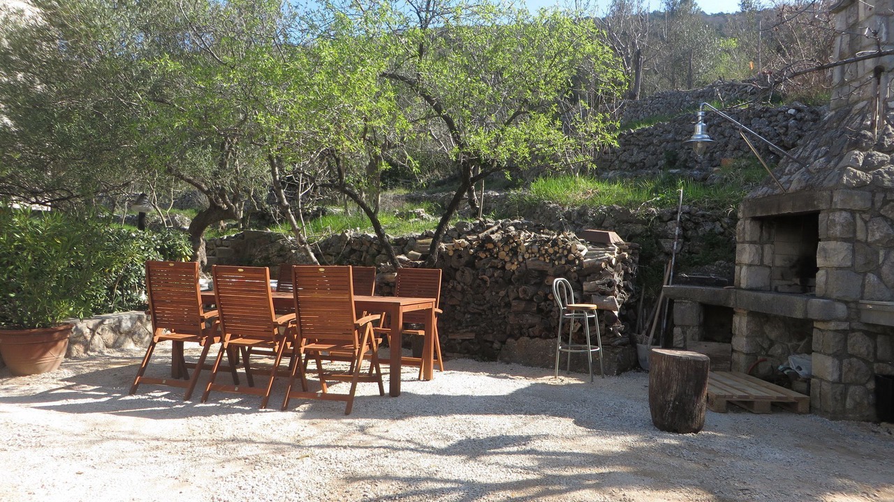 Photo of Outdoor in Cres