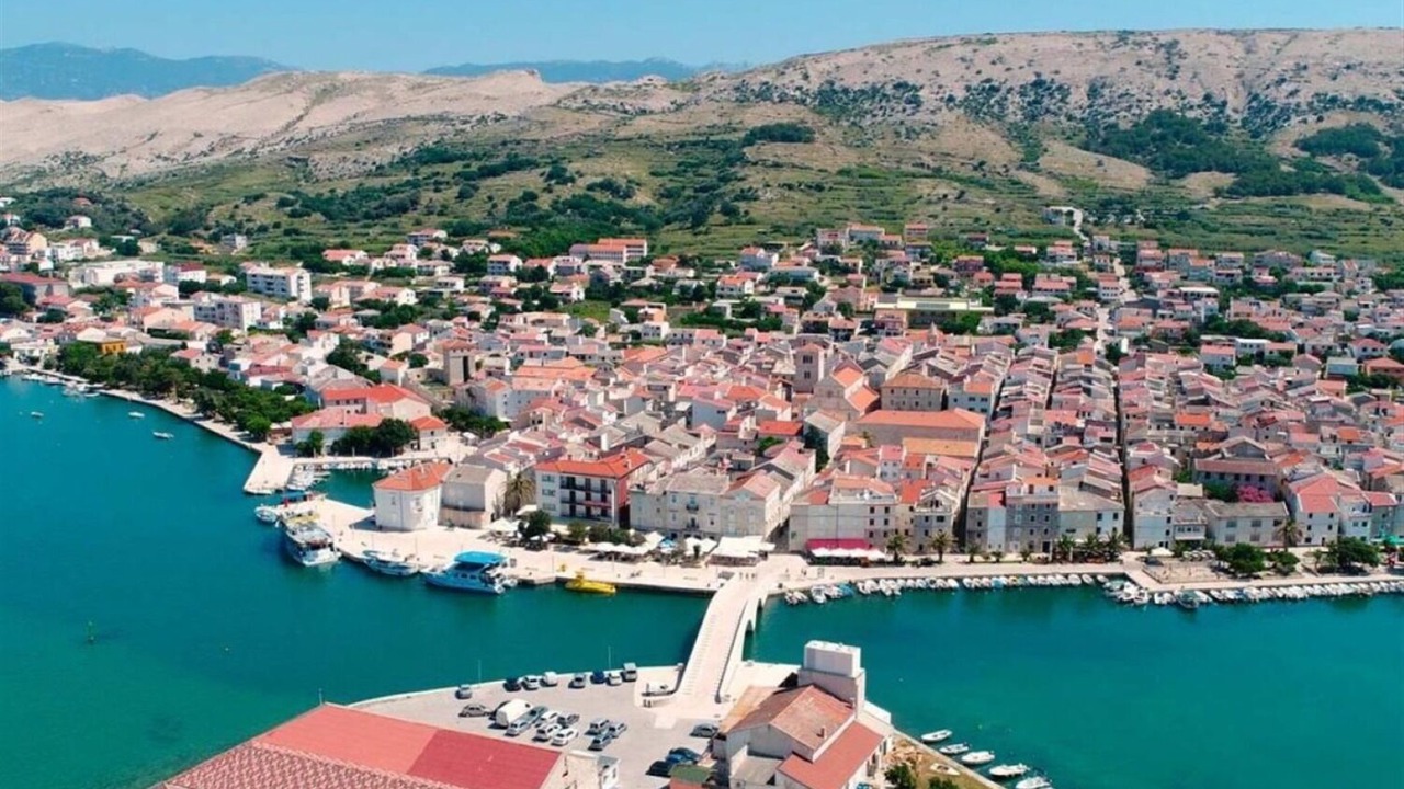 Photo of Others in Pag
