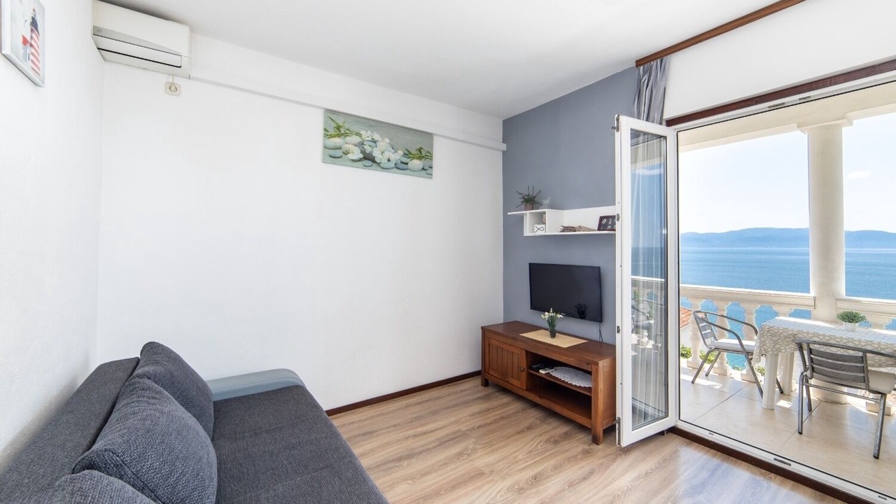 Photo of Livingroom in Brist