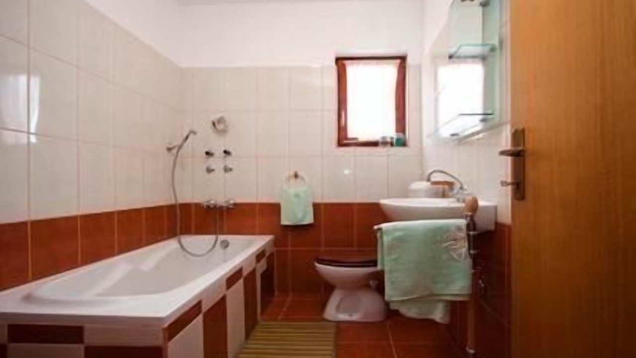 Photo of Bathroom in Sajini