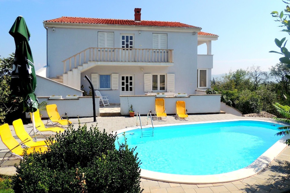 Photo of Outdoor in Salatic
