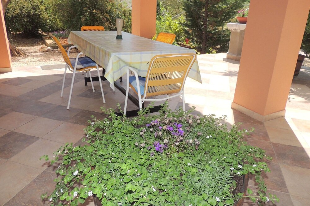 Photo of Patio Balcony in Brzac