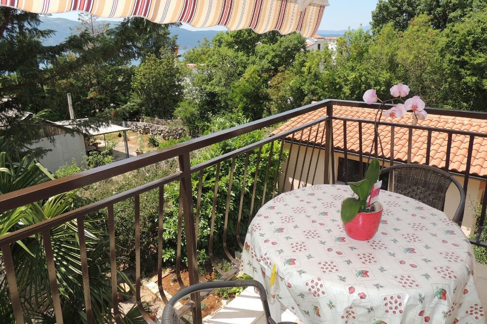 Photo of Patio Balcony in Brzac