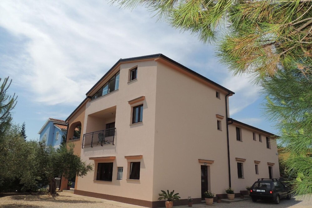 Photo of Outdoor in Brzac