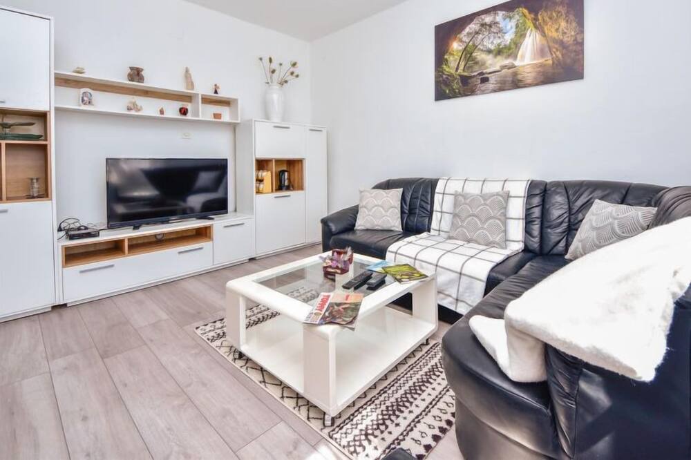 Photo of Livingroom in Razanac