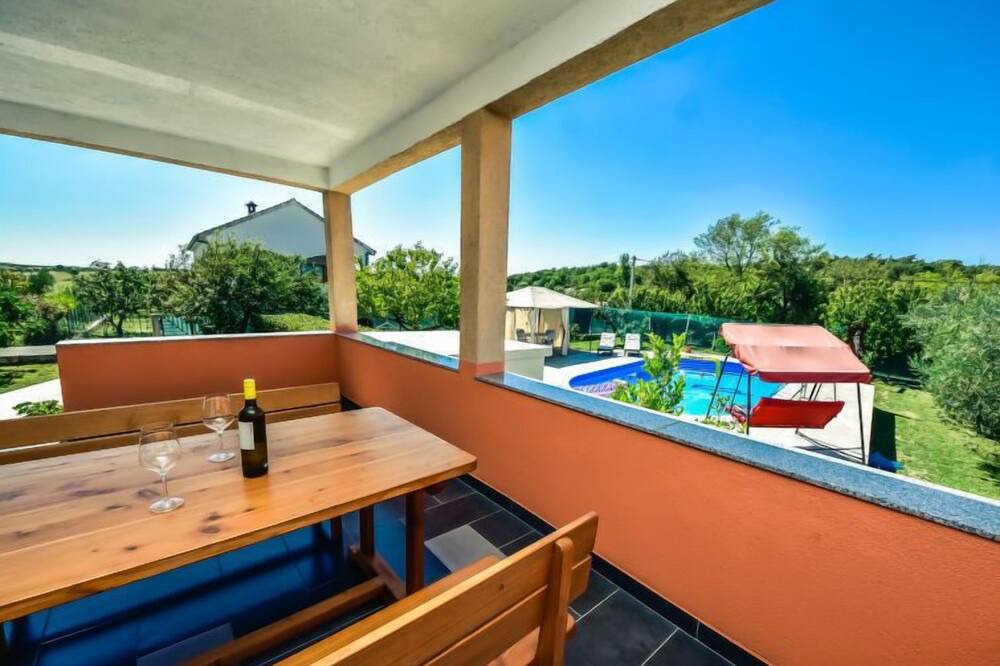 Photo of Patio Balcony in Razanac