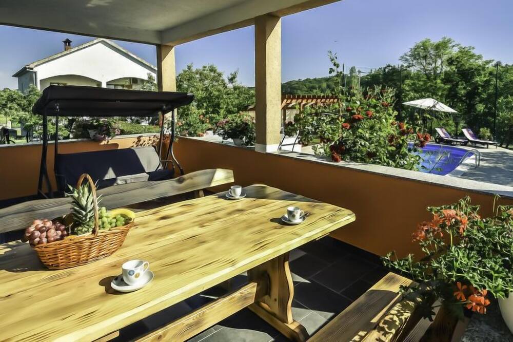 Photo of Patio Balcony in Razanac