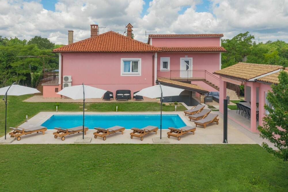 Photo of Outdoor in Strmac