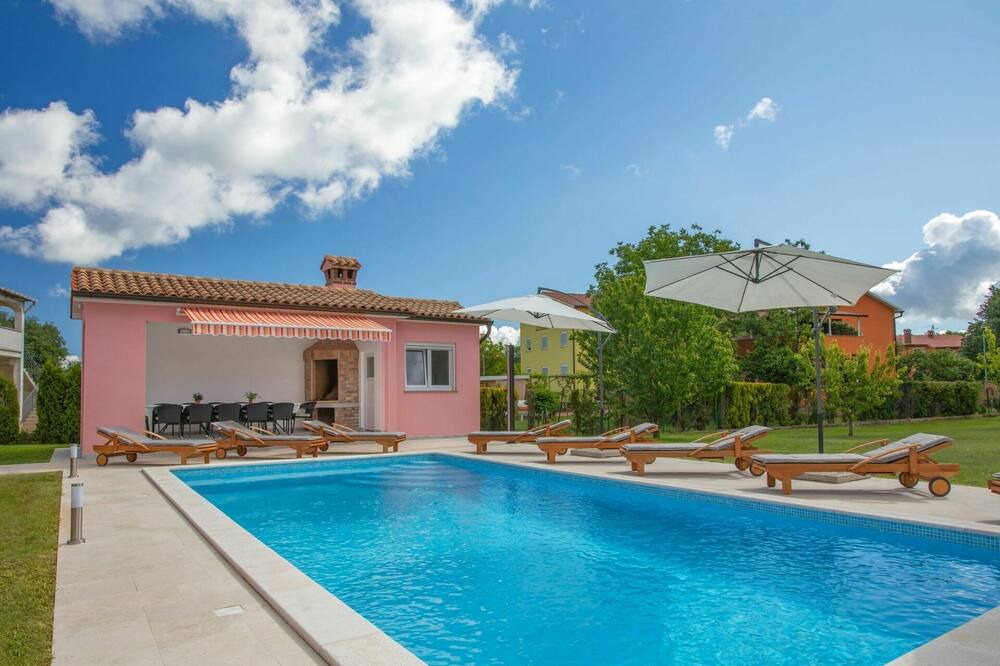 Photo of Outdoor in Strmac
