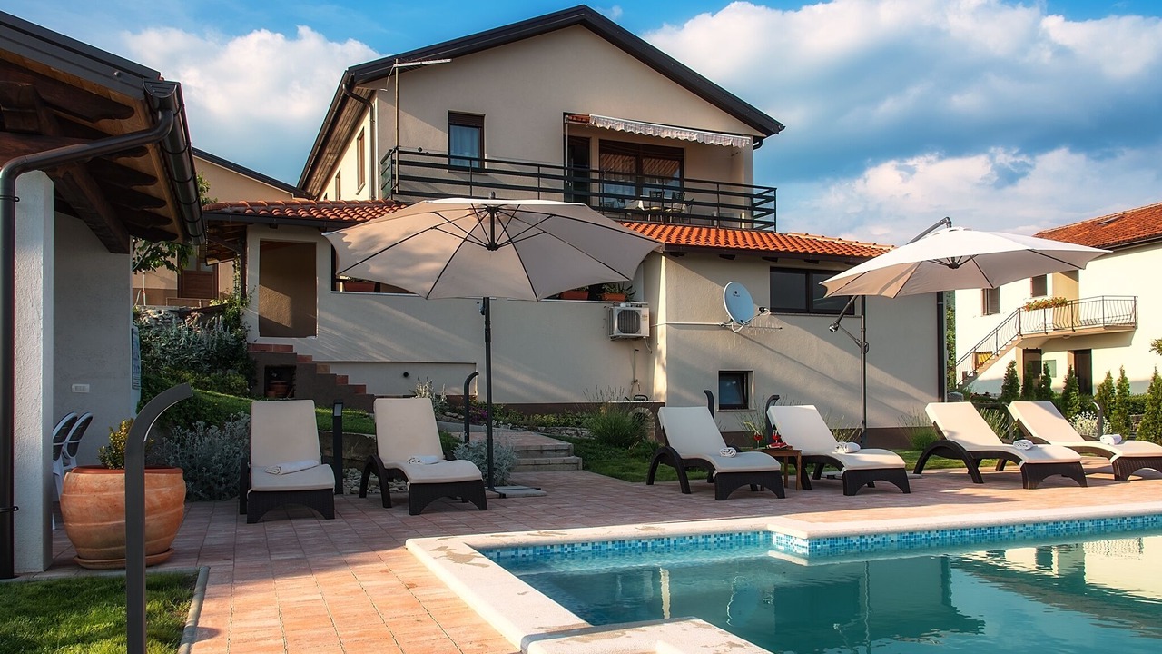 Photo of Outdoor in Ciritez