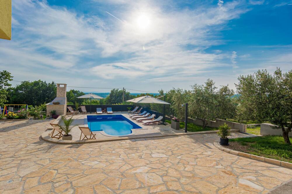 Photo of Outdoor in Lisicici