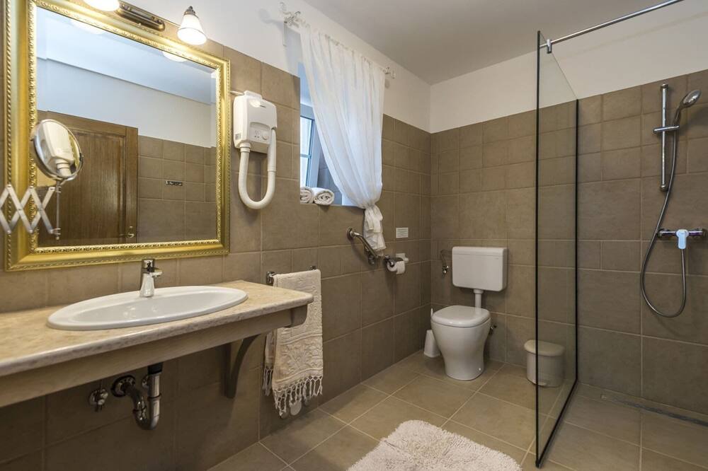 Photo of Bathroom in Babici